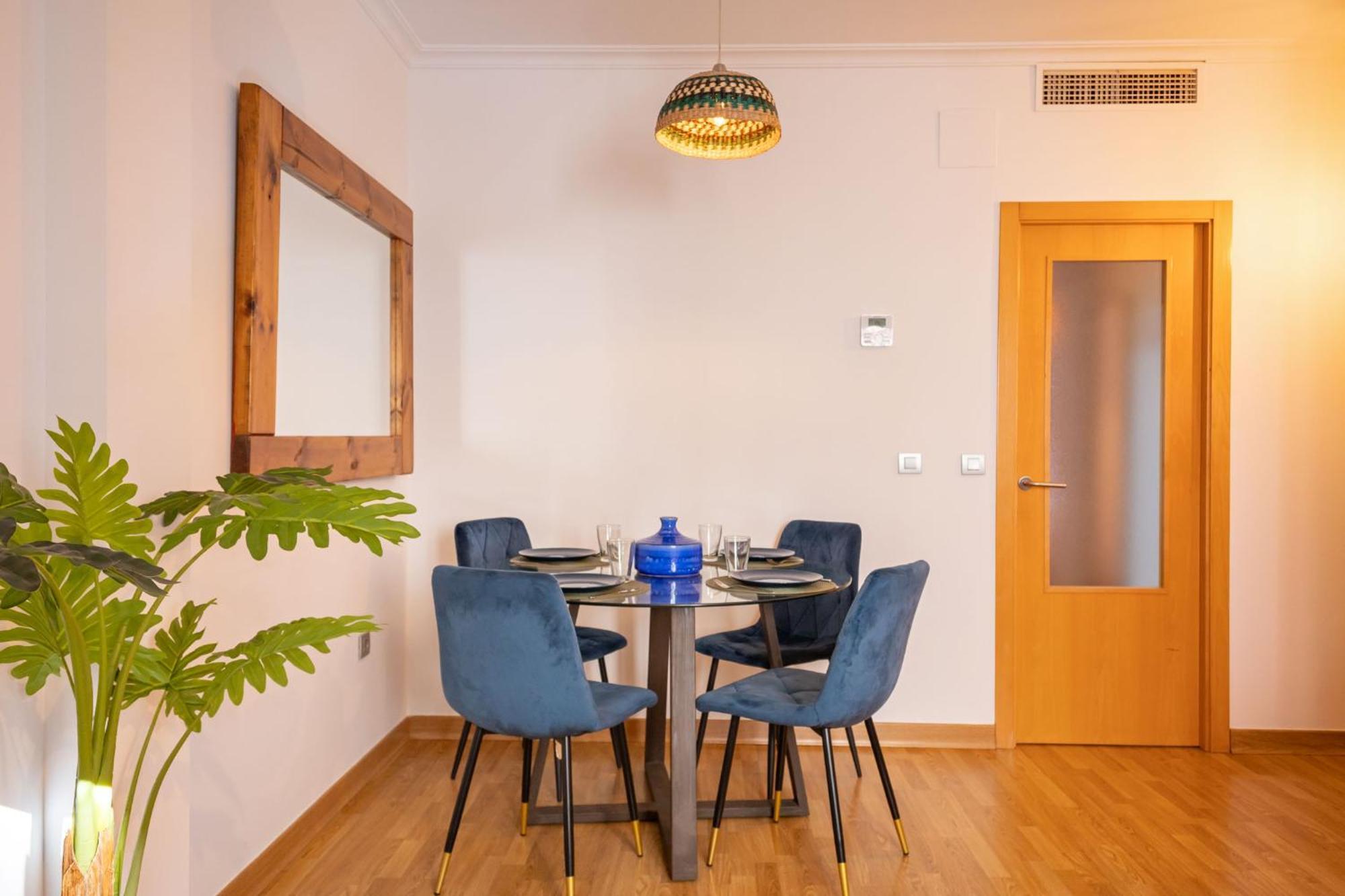 Charming Apartment At San Bernardo Neighborhood By Ocityzen セビリア エクステリア 写真